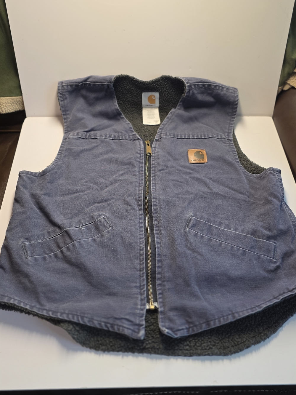 Carhartt Men's Navy Sherpa-Lined Vest VINTAGE